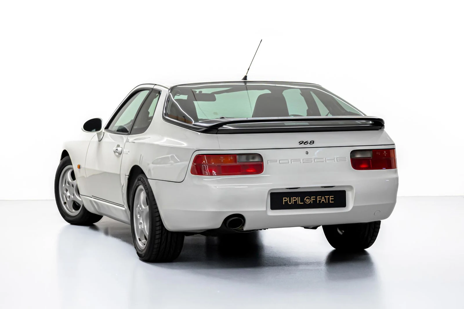 1992 Porsche 968, 4/10