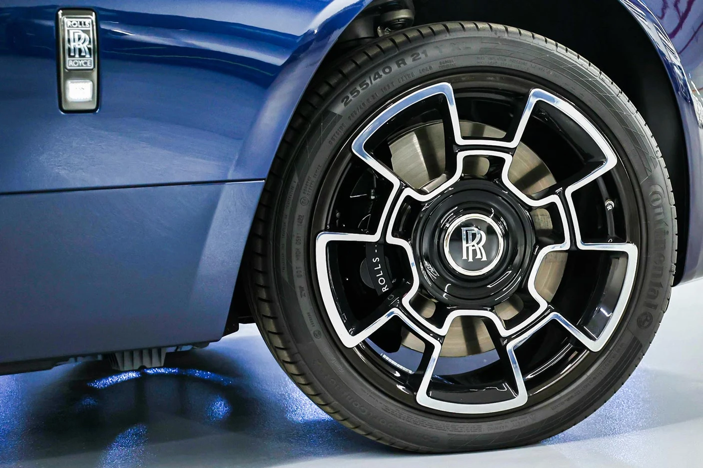 2023 Rolls-Royce Wraith Bespoke, 8/10