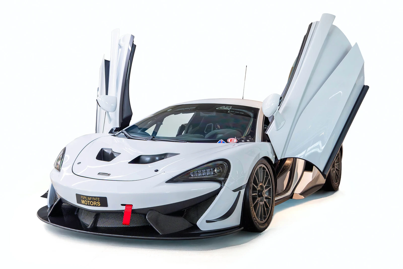 2017 McLaren 570S GT4, 3/10