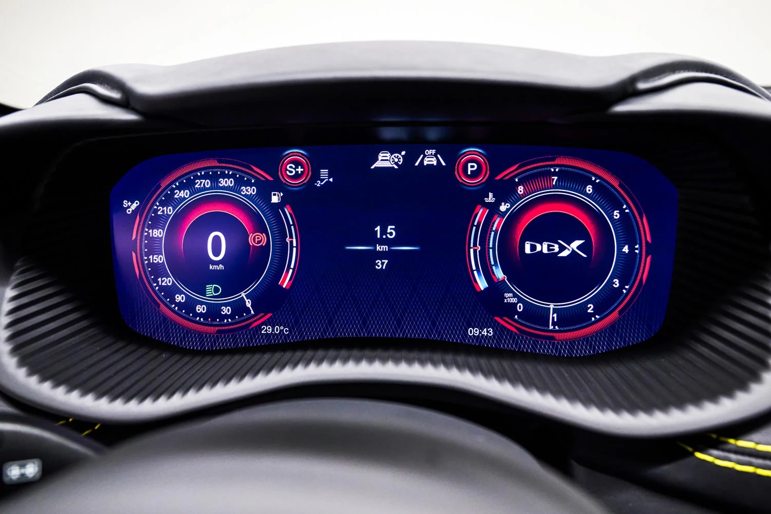 2023 Aston Martin DBX707, 9/10