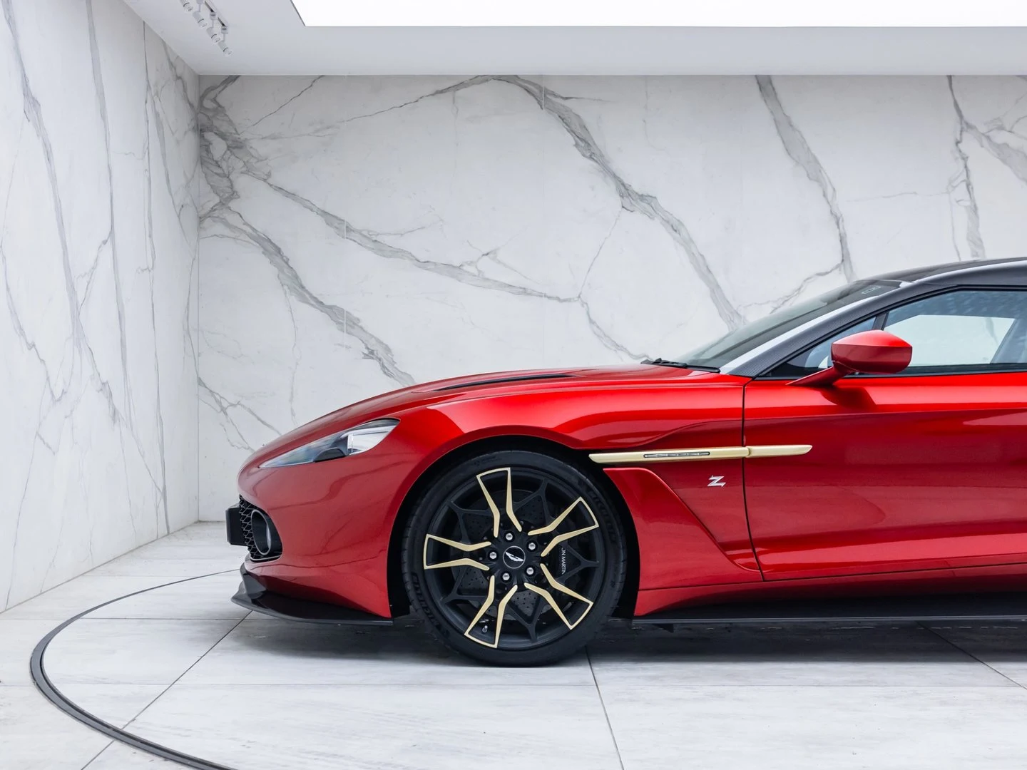 2019 Aston Martin Vanquish Zagato Shooting Brake, 14/20