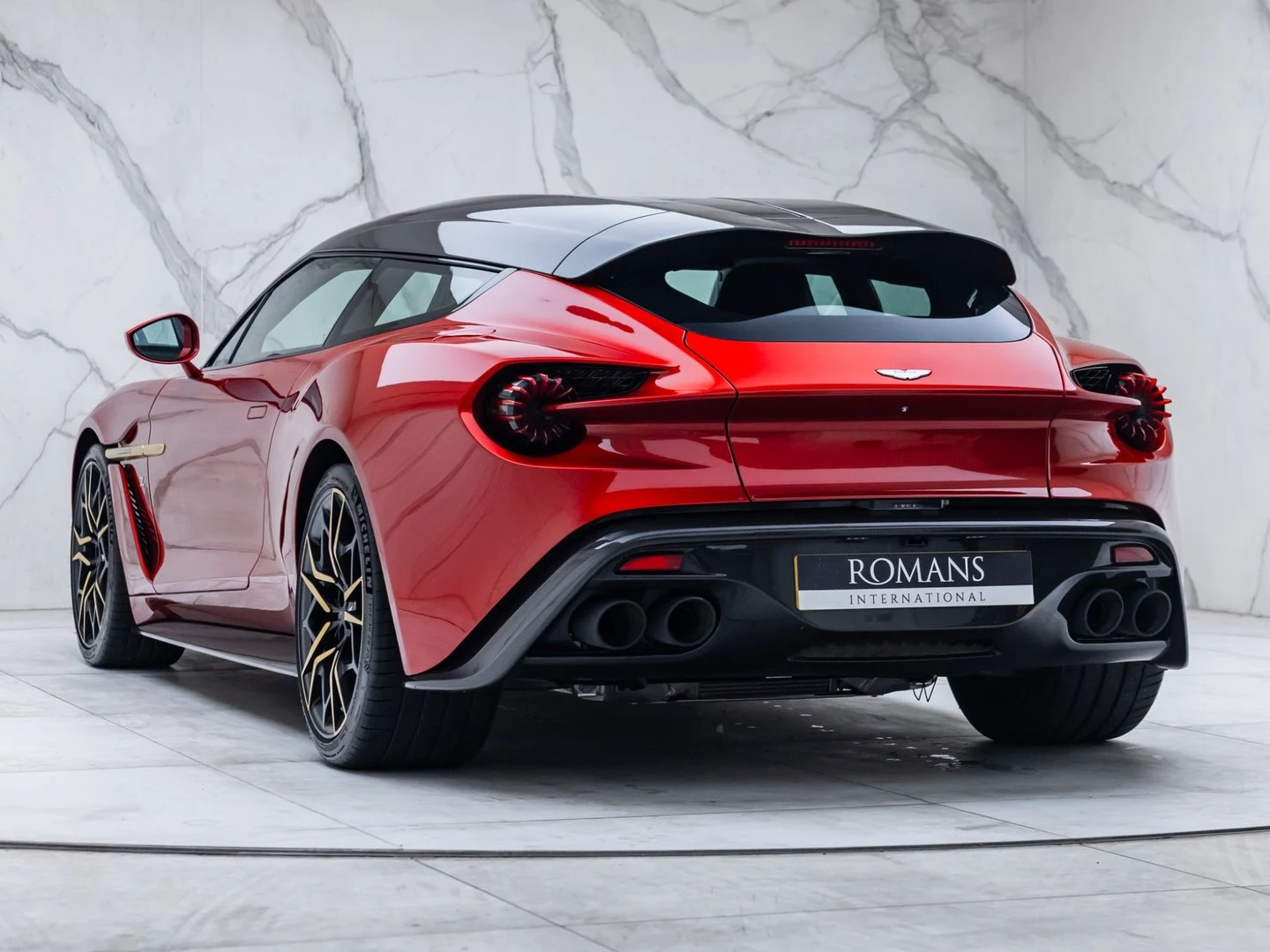 2019 Aston Martin Vanquish Zagato Shooting Brake, 17/20