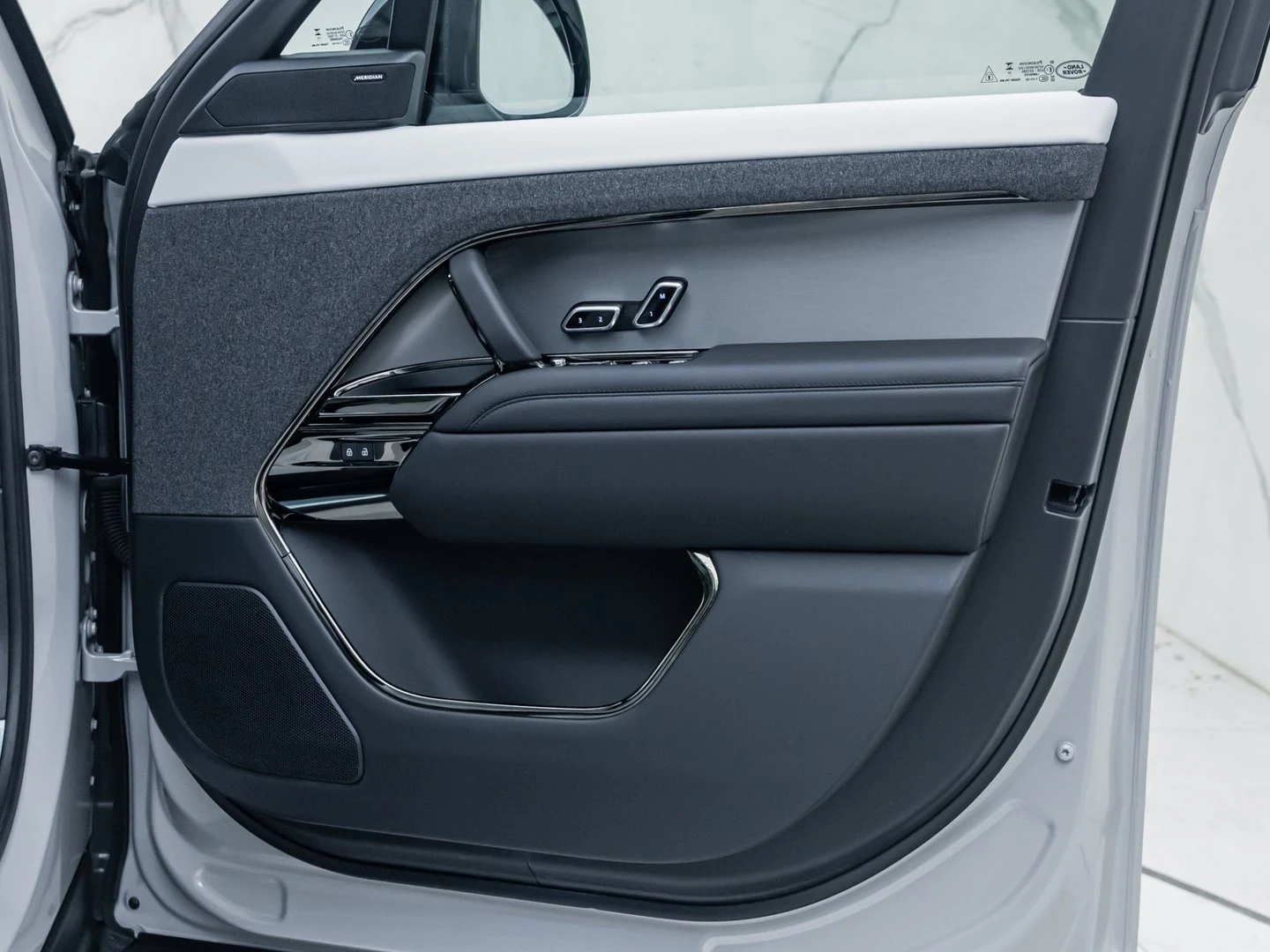 2024 Land Rover Range Rover Sport D300 Dynamic SE, 16/20