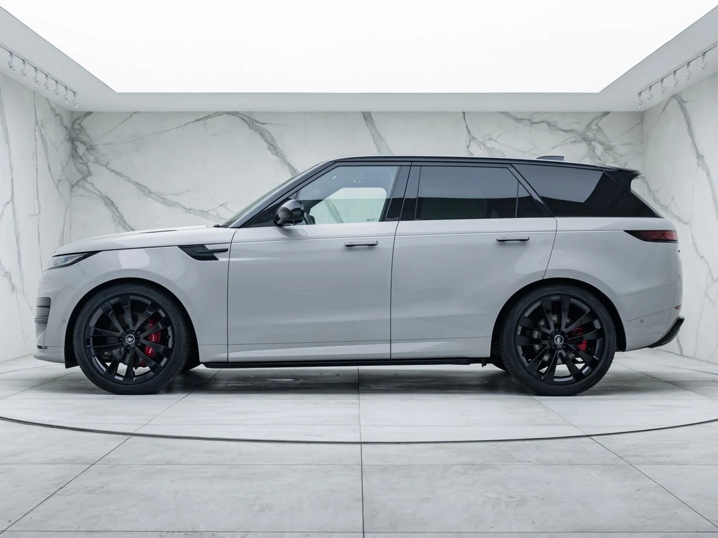 2024 Land Rover Range Rover Sport D300 Dynamic SE, 17/20