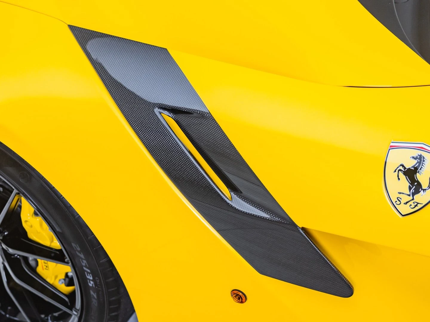 2016 Ferrari F12tdf, 2/20