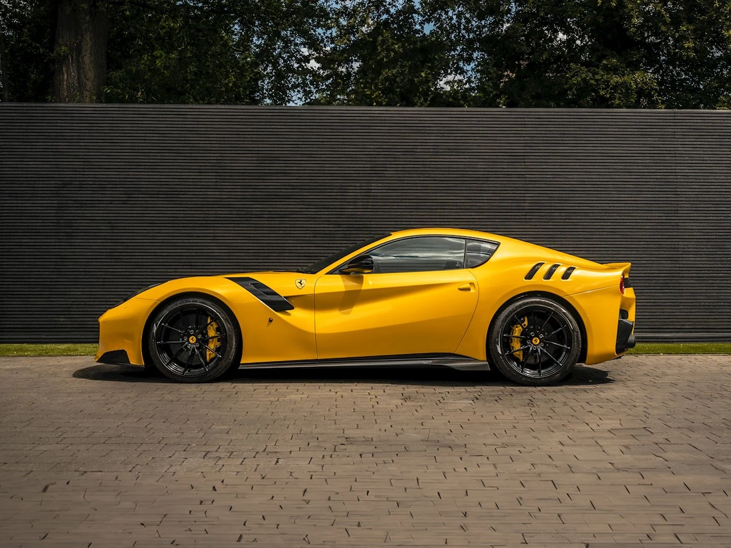 2016 Ferrari F12tdf, 15/20