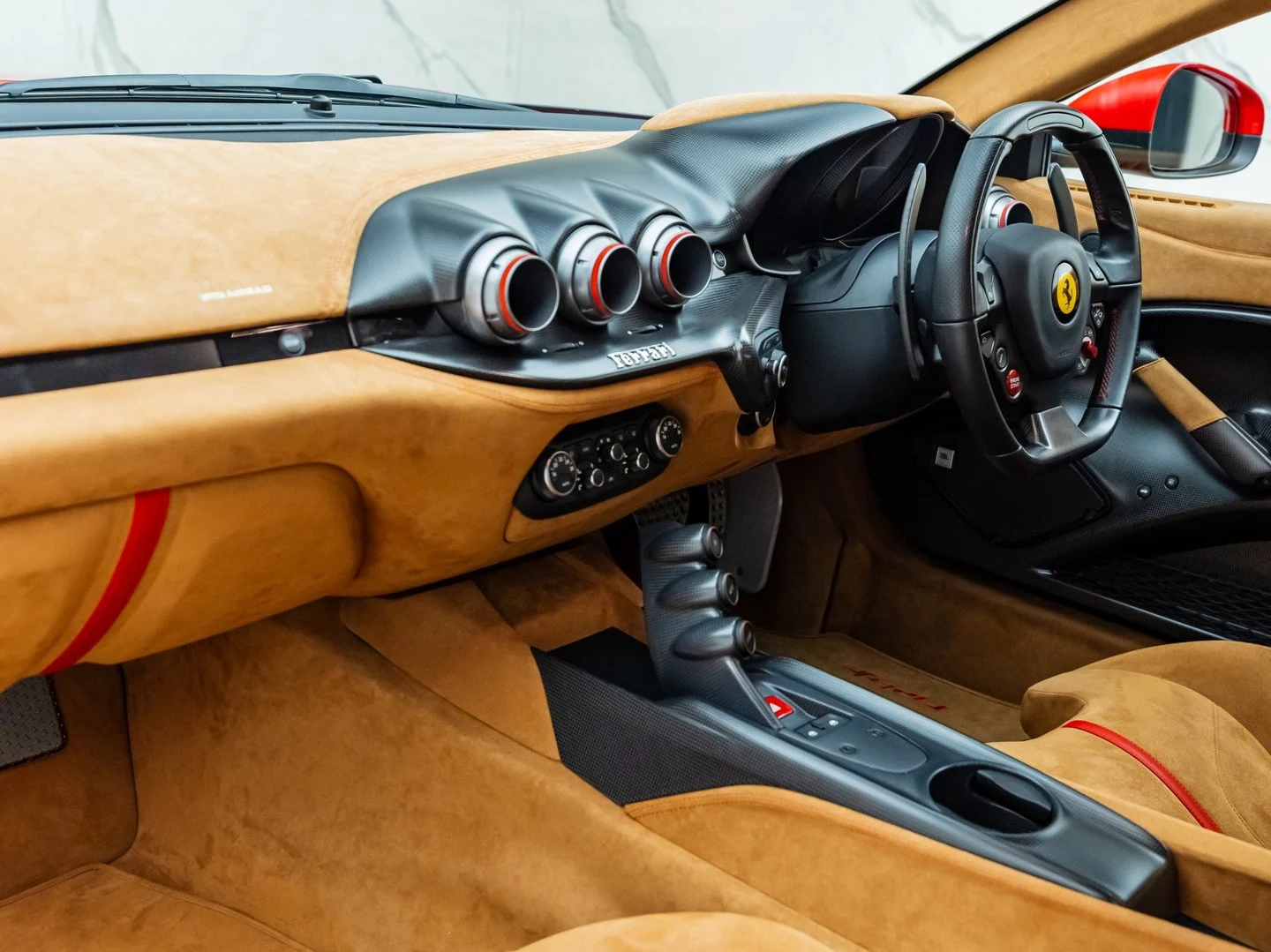 2016 Ferrari F12tdf, 13/20