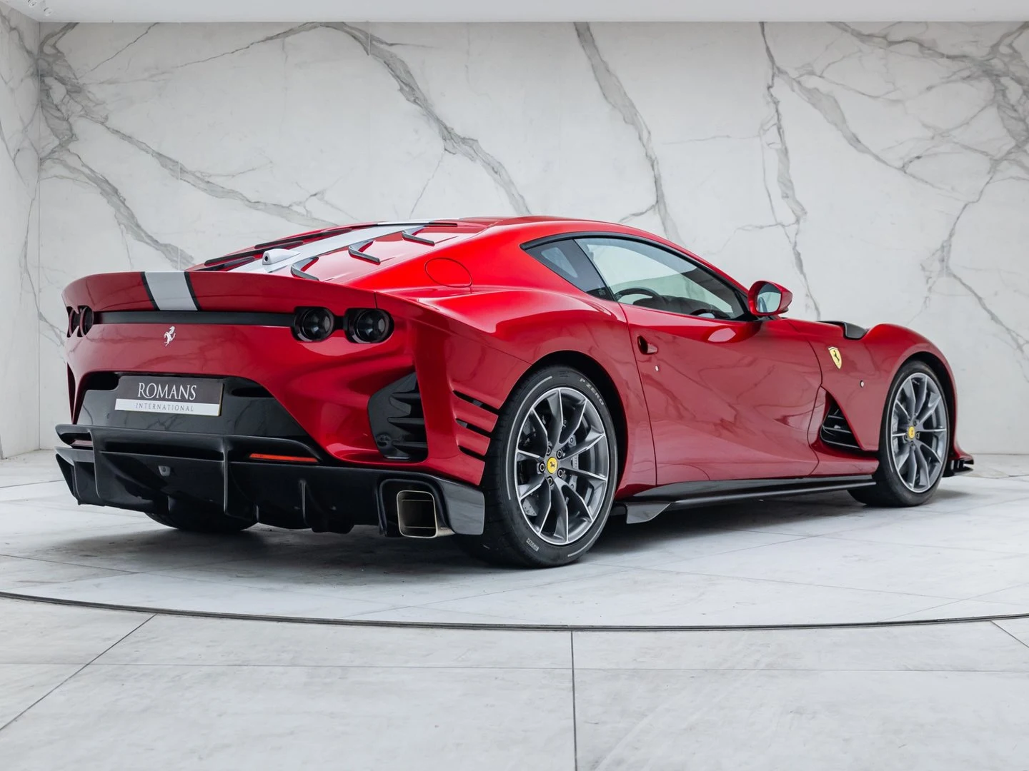 2022 Ferrari 812 Competizione, 5/20