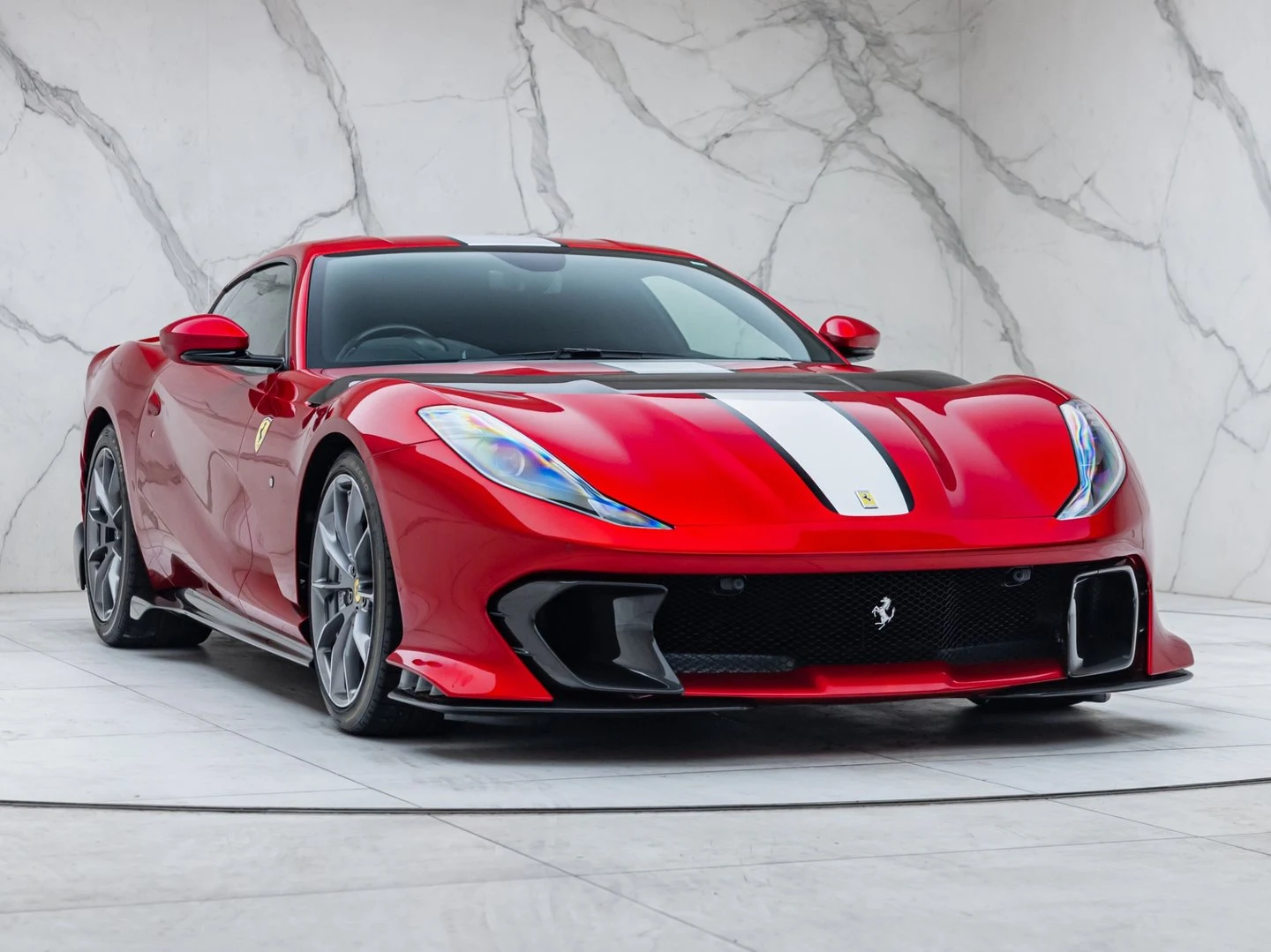 2022 Ferrari 812 Competizione, 10/20