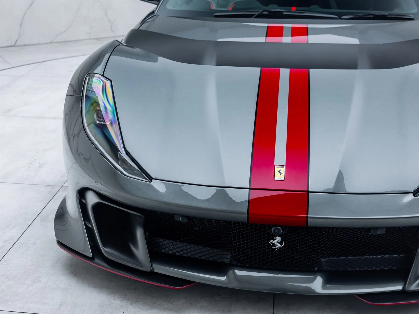 2024 Ferrari 812 Competizione, 5/20