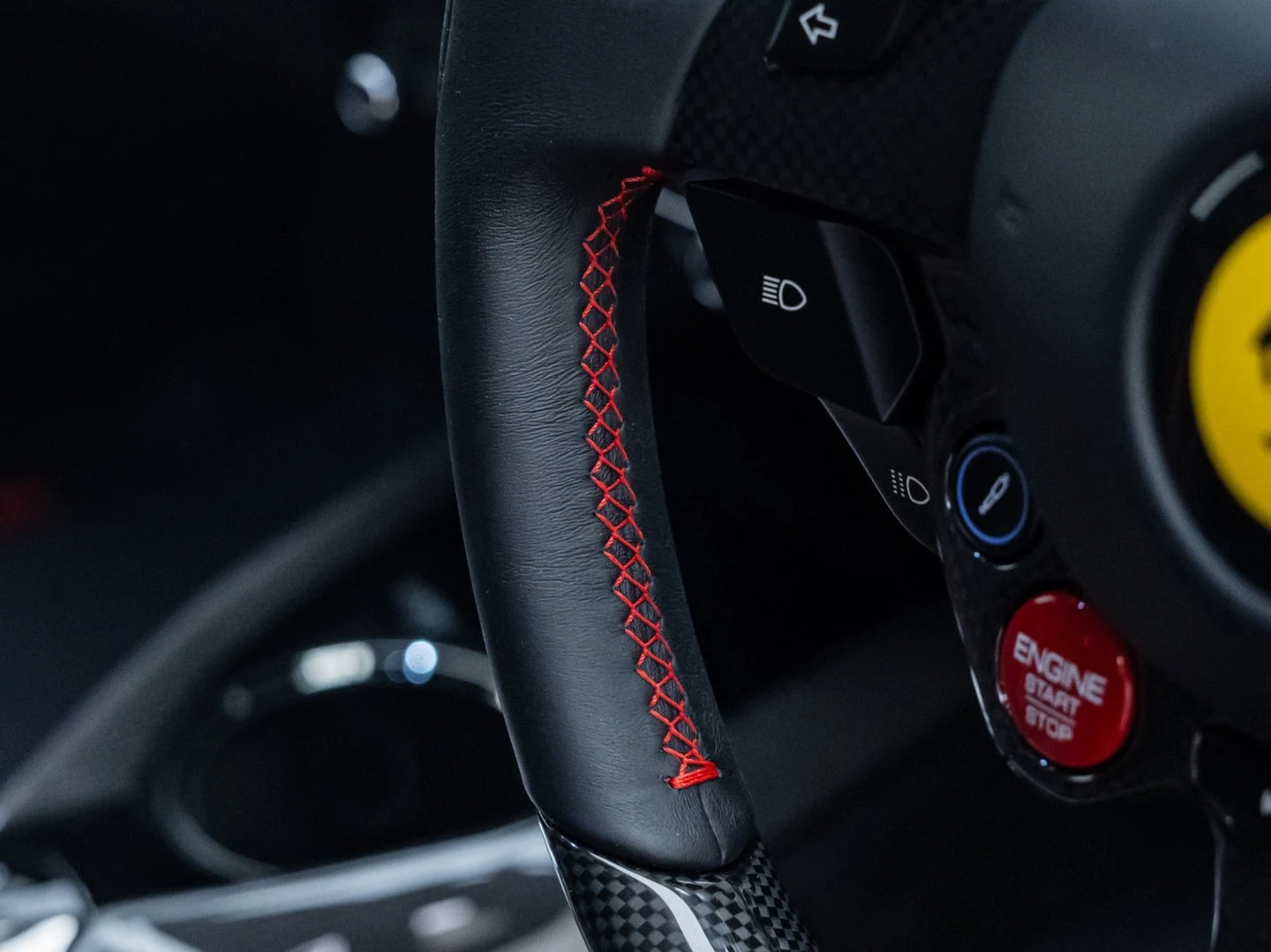 2023 Ferrari 812 Competizione, 13/20