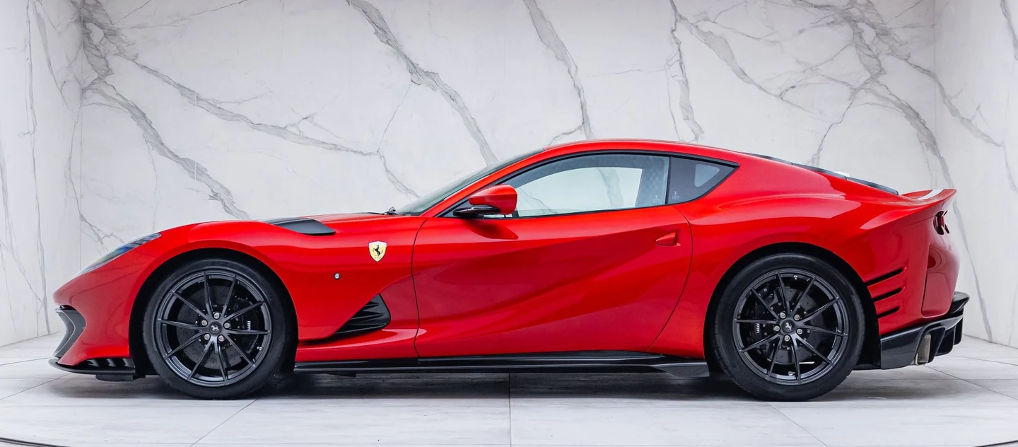 2023 Ferrari 812 Competizione, 18/20