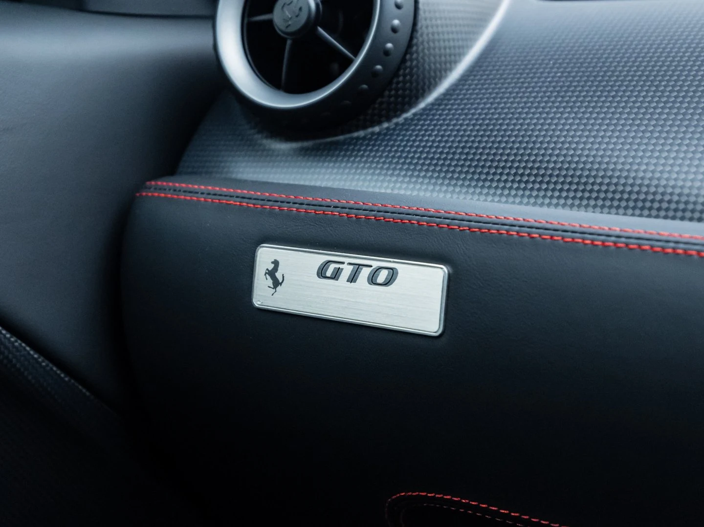 2011 Ferrari 599 GTO, 18/20