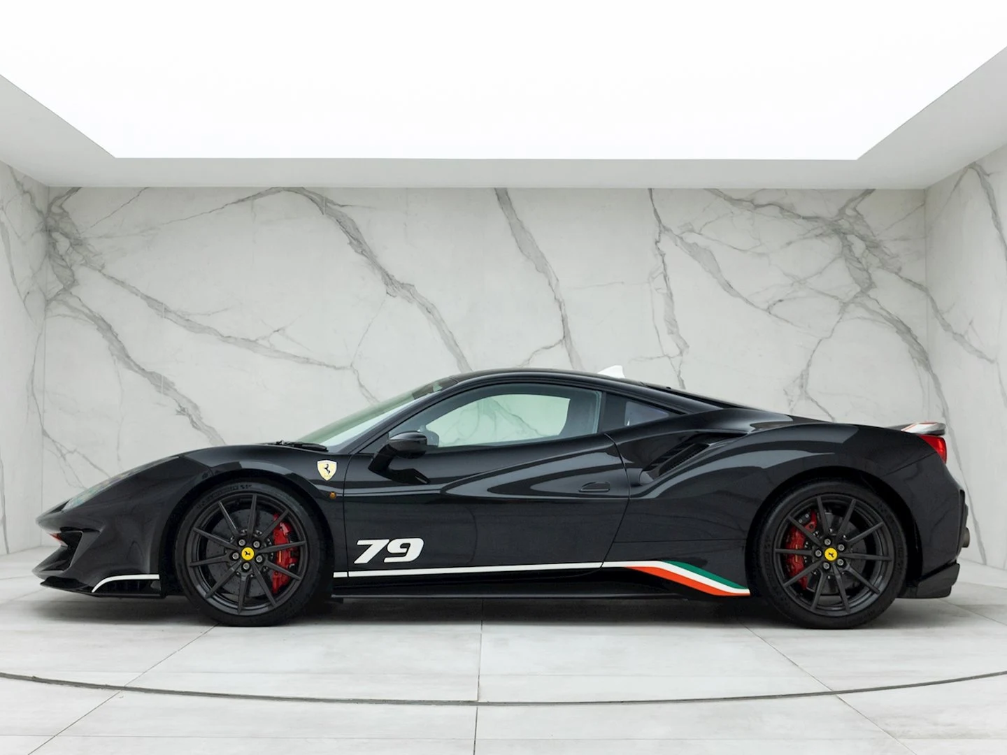 2020 Ferrari 488 Pista Piloti, 3/20