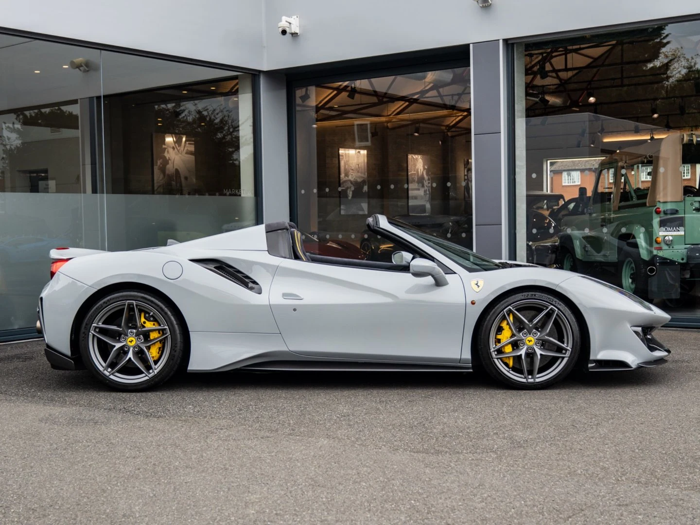 2020 Ferrari 488 Pista Spider, 13/20