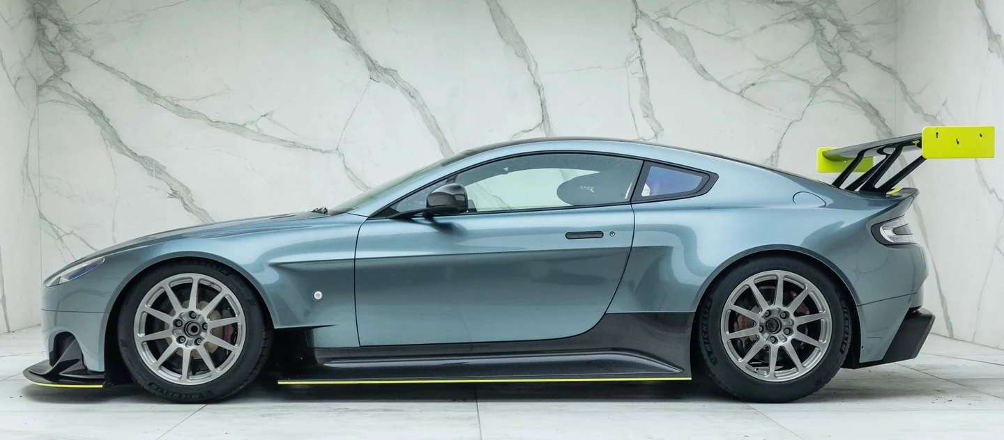 2017 Aston Martin Vantage AMR Pro, 5/20