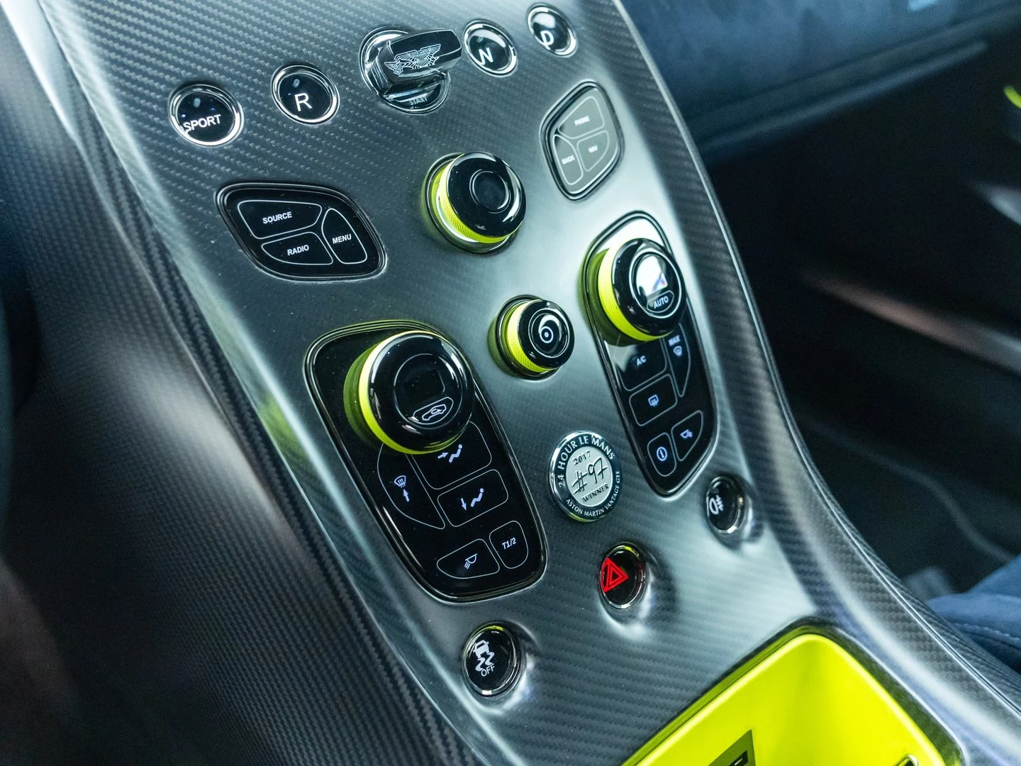 2017 Aston Martin Vantage AMR Pro, 14/20