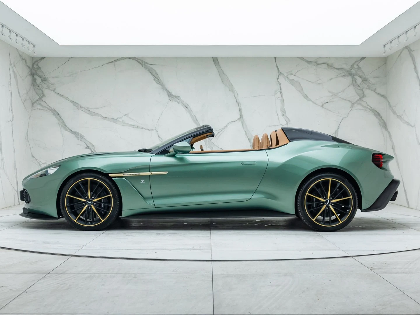 2018 Aston Martin Vanquish Zagato Speedster, 16/20