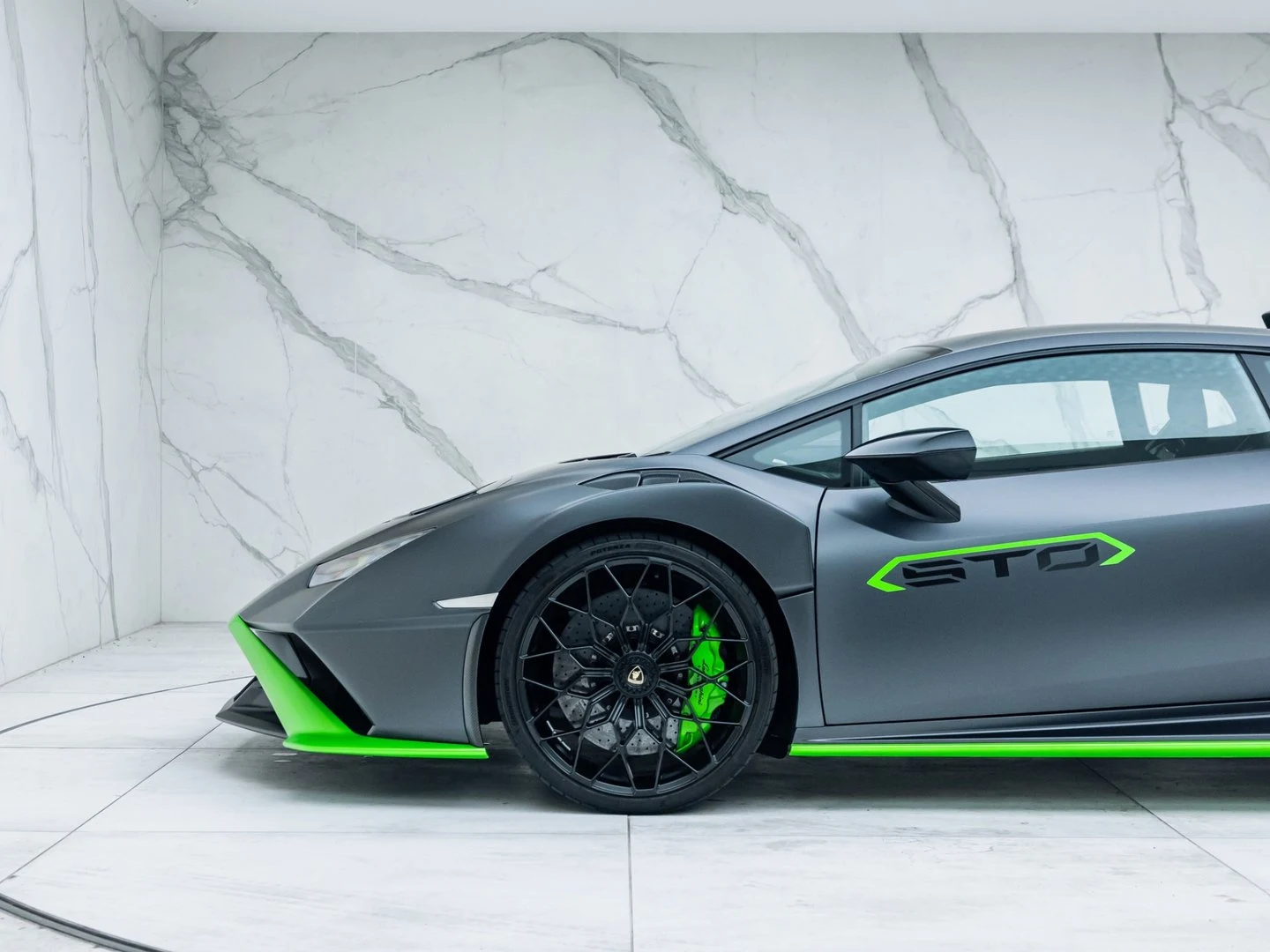 2022 Lamborghini Huracán STO, 16/20