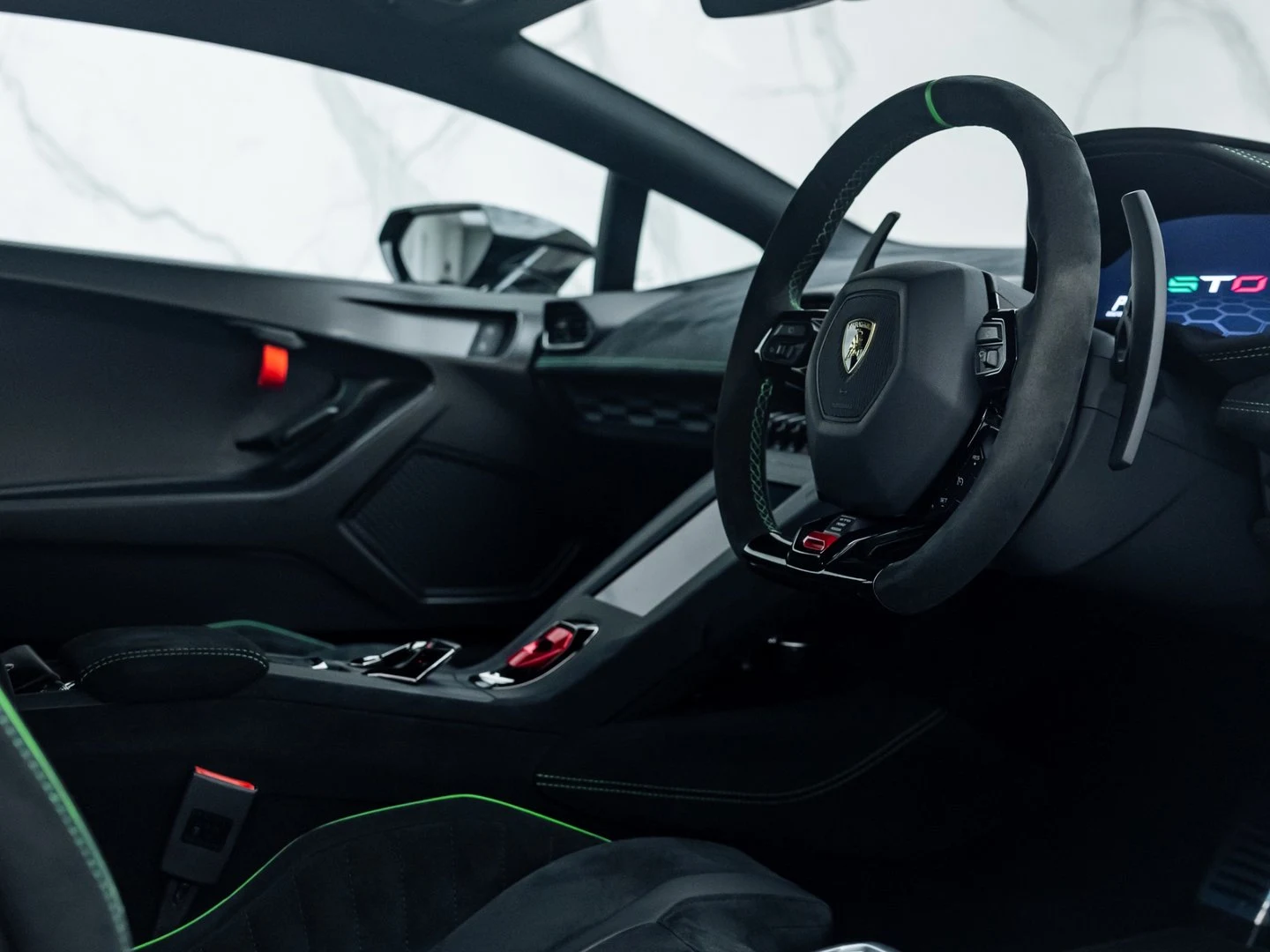 2022 Lamborghini Huracán STO, 18/20