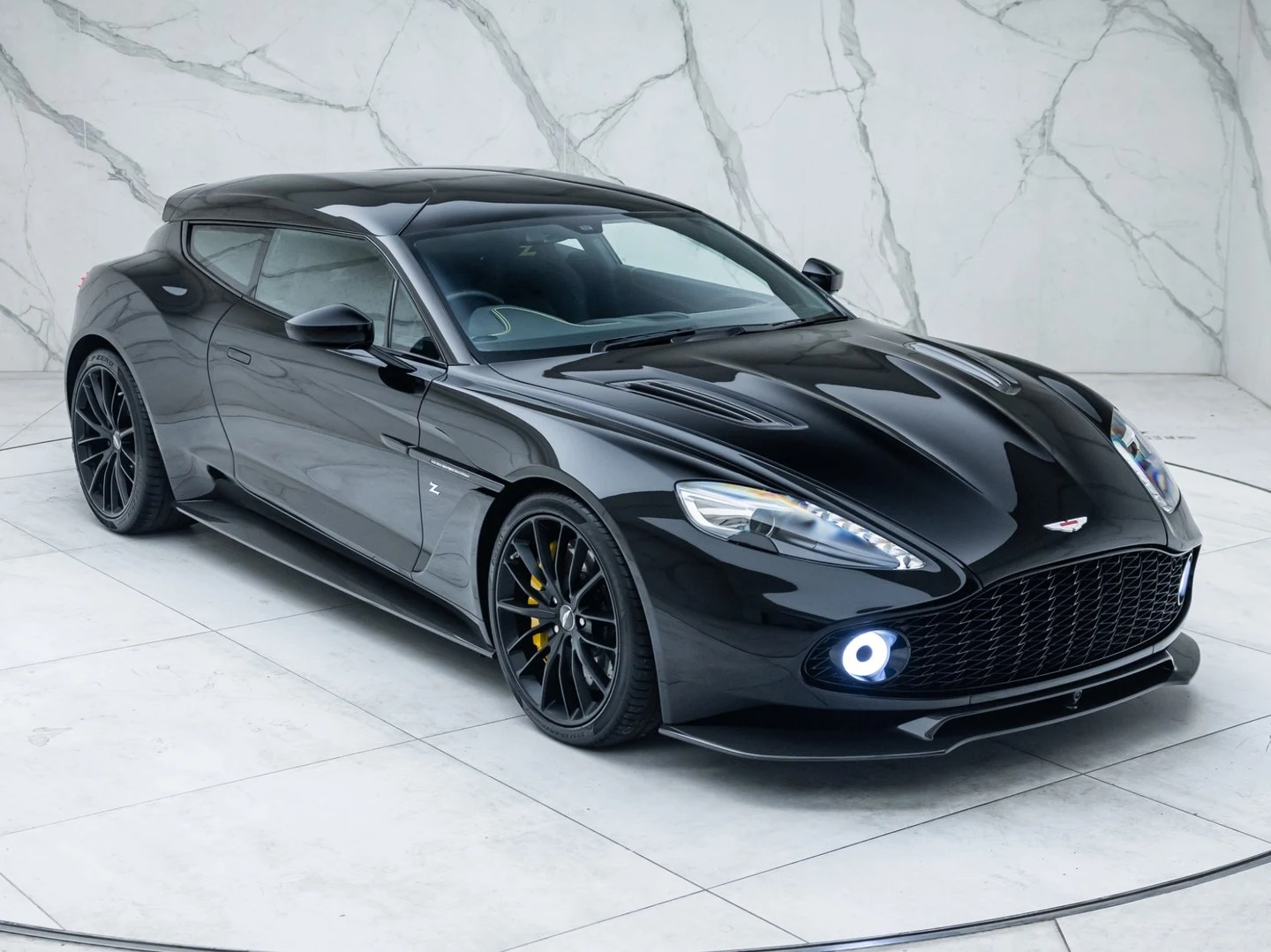 2019 Aston Martin Vanquish Zagato Shooting Brake, 3/20
