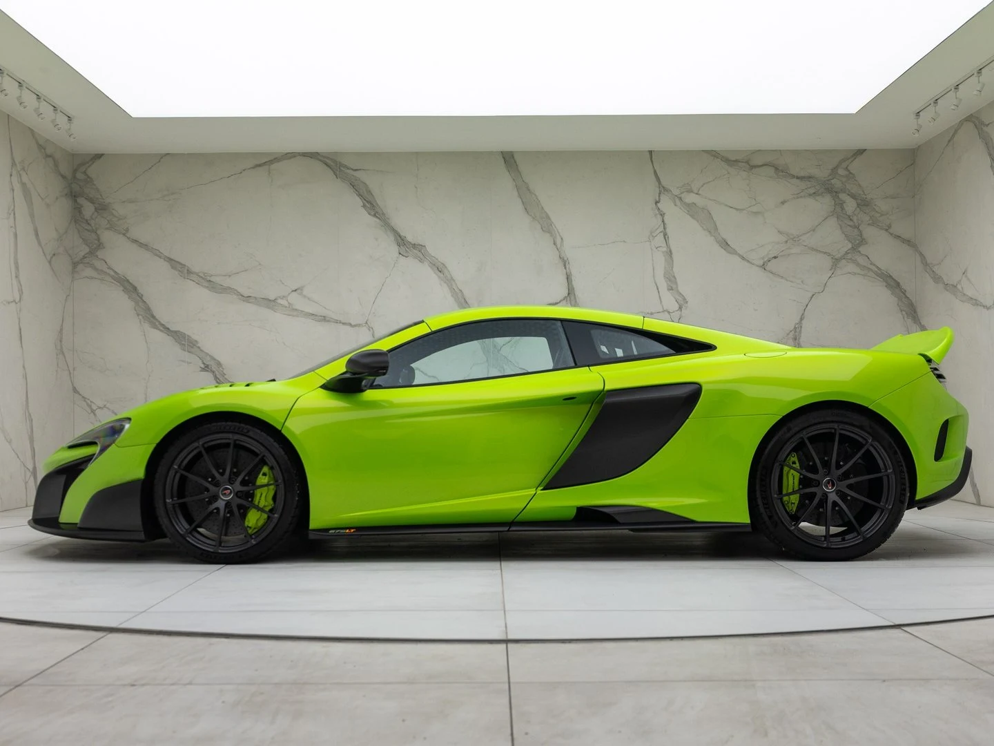 2016 McLaren 675LT, 6/20