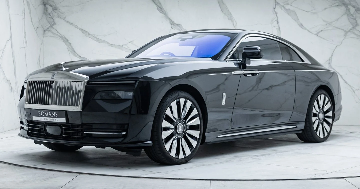 Rolls-Royce Spectre · Black Diamond · Romans International