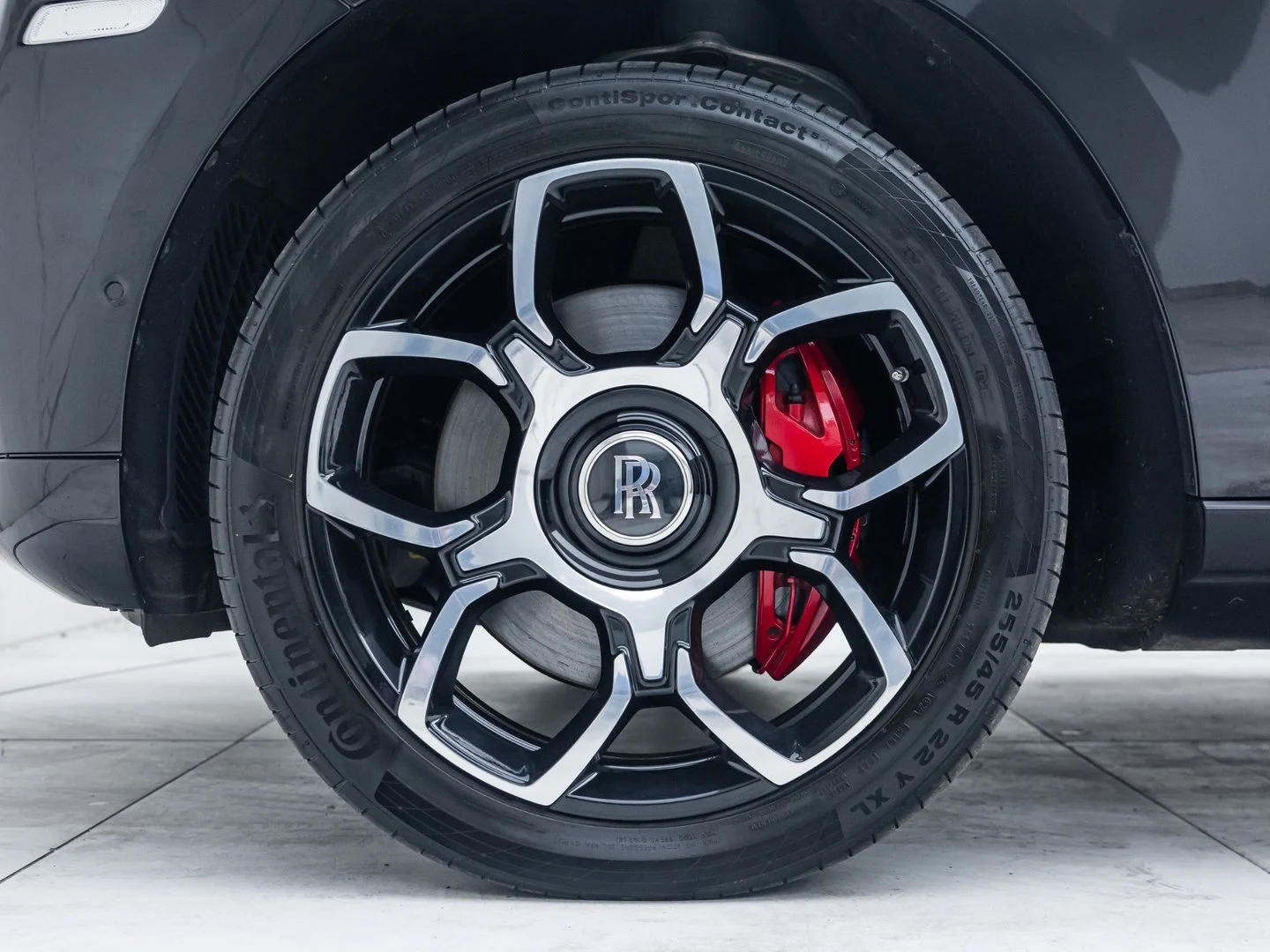 2020 Rolls-Royce Cullinan Black Badge, 3/20