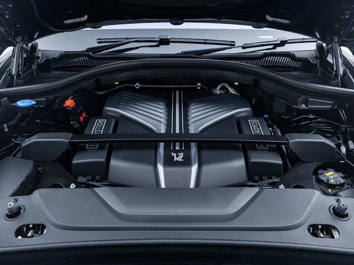 2020 Rolls-Royce Cullinan Black Badge, 4/20