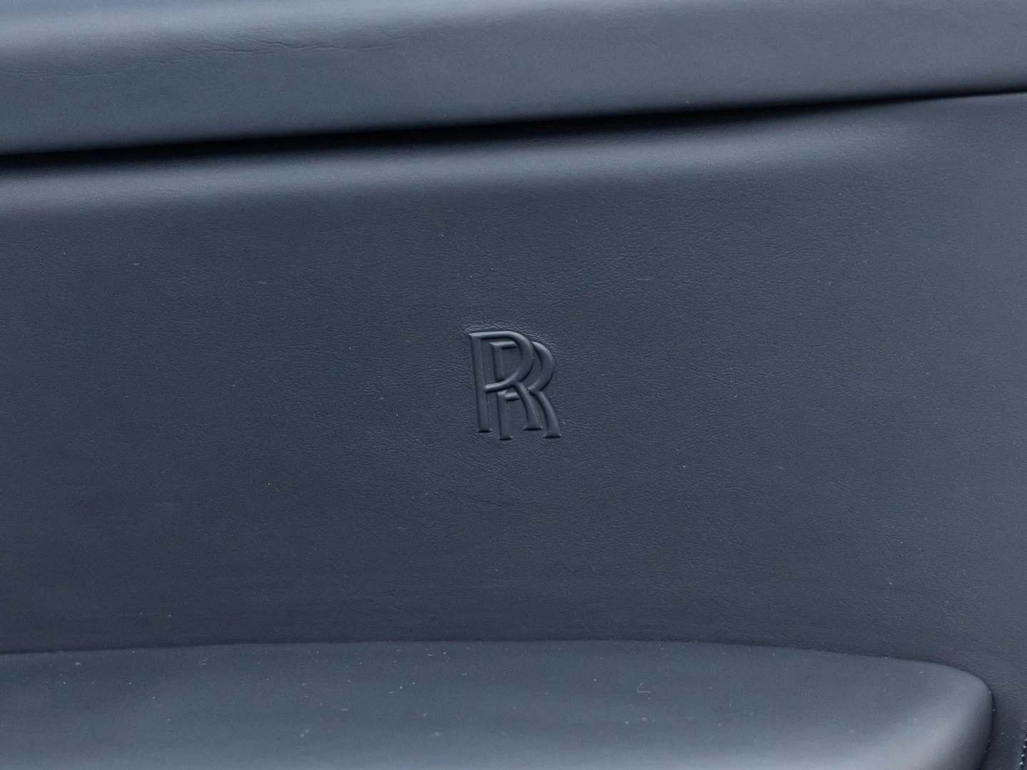 2020 Rolls-Royce Cullinan Black Badge, 14/20