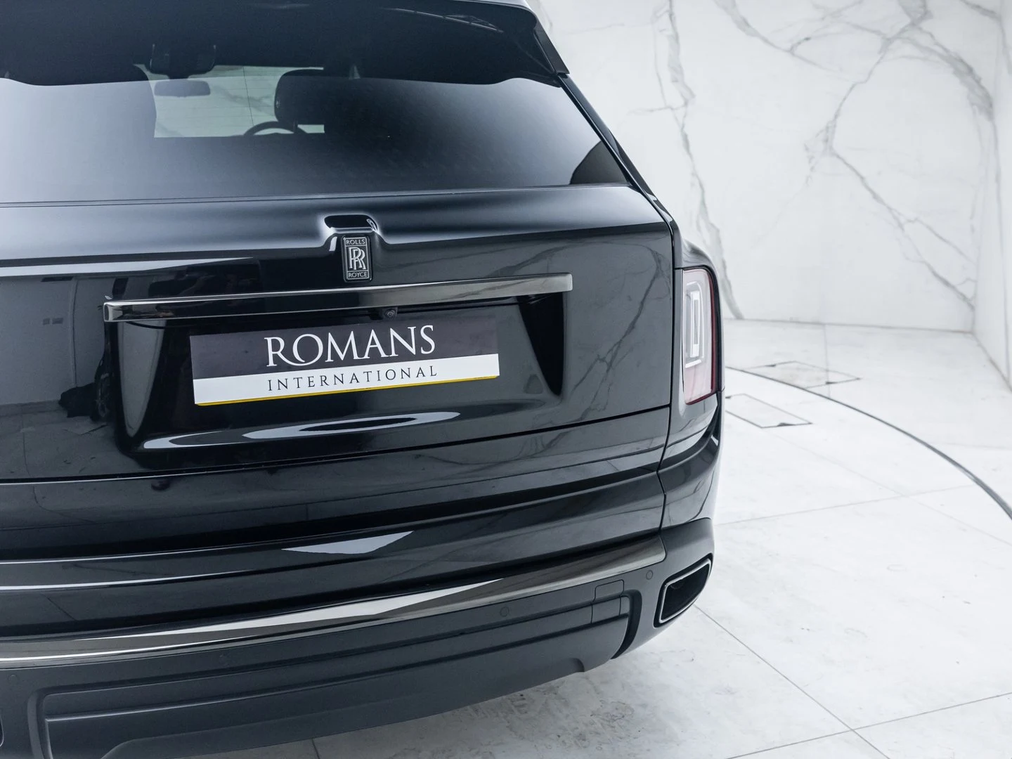 2020 Rolls-Royce Cullinan Black Badge, 19/20