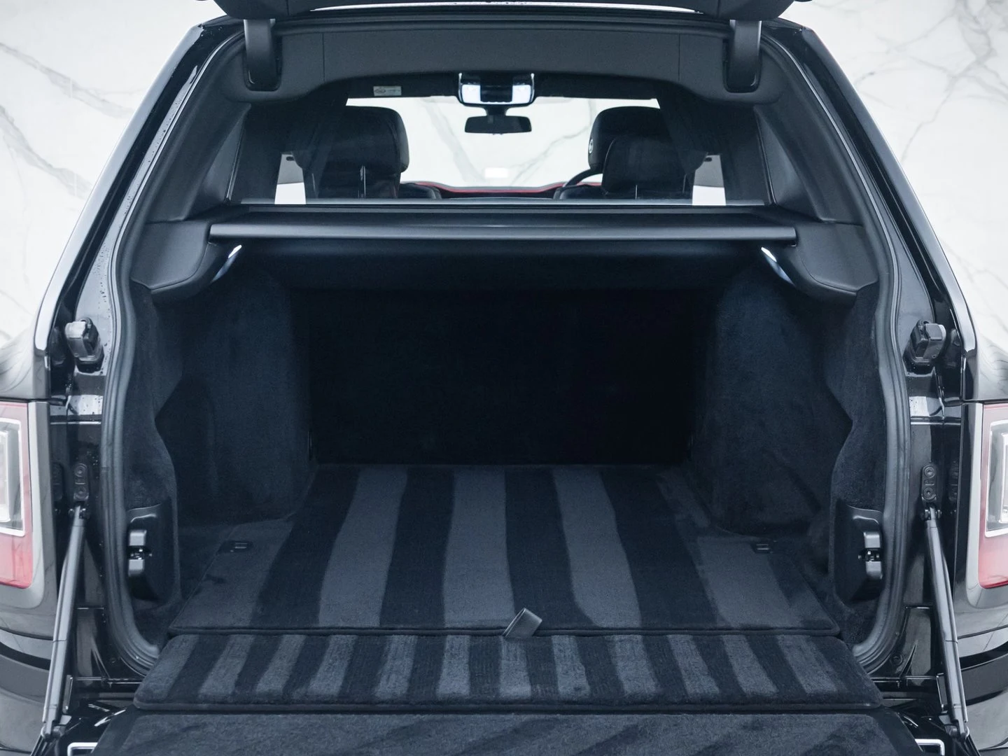 2020 Rolls-Royce Cullinan Black Badge, 20/20