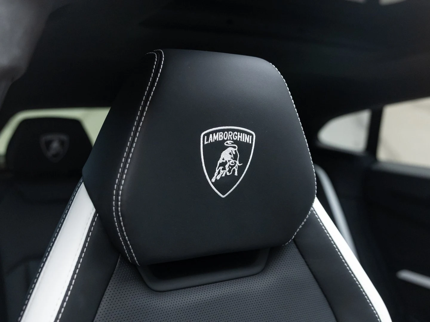 2025 Lamborghini Urus SE, 14/20