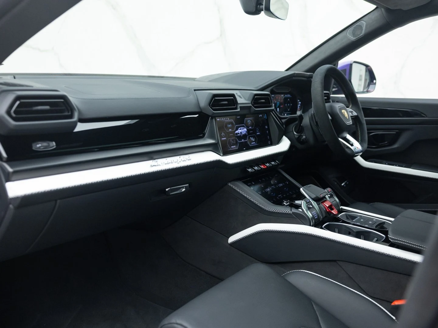 2025 Lamborghini Urus SE, 18/20