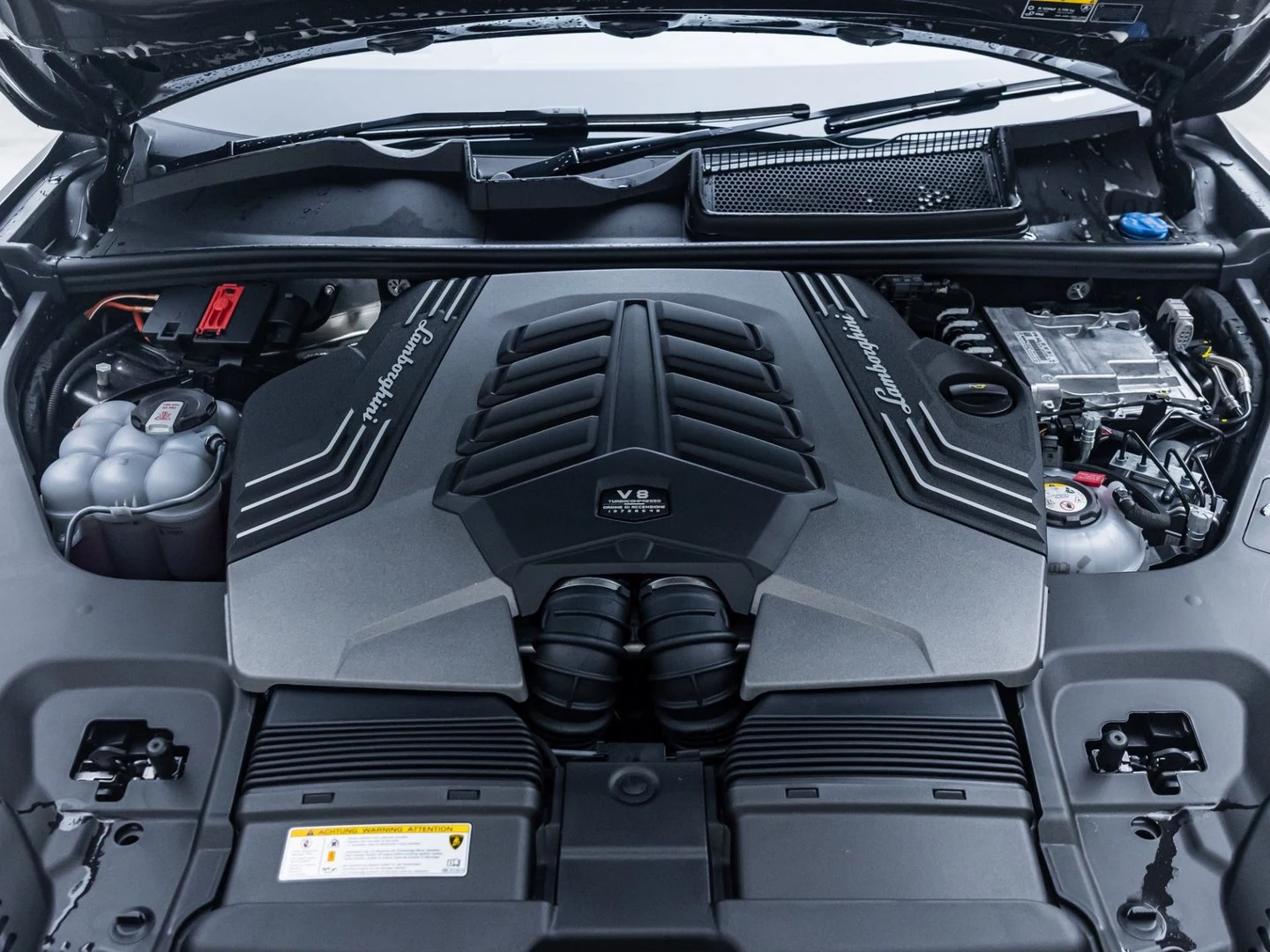 2025 Lamborghini Urus SE, 7/20