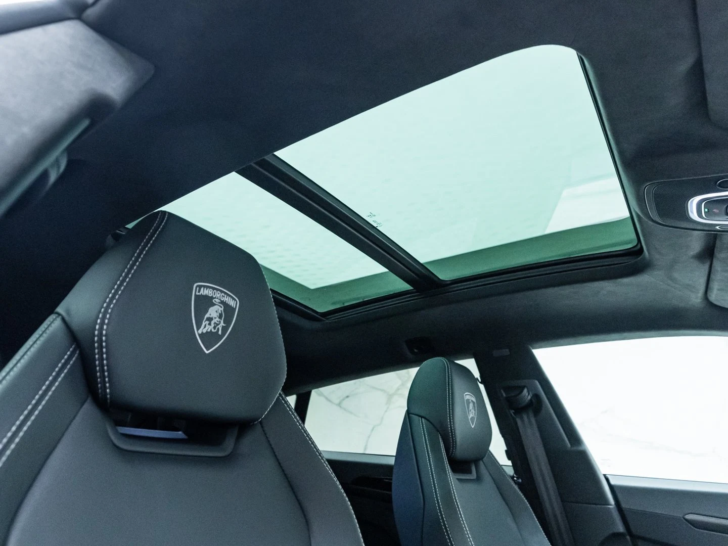 2025 Lamborghini Urus SE, 11/20