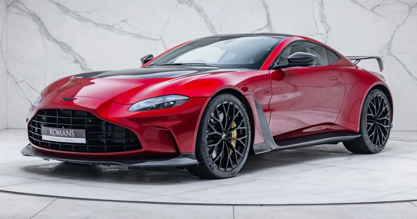 Aston Martin V12 Vantage (2022) · Supernova Red · Romans International