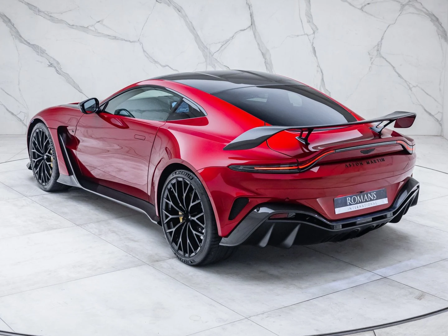 2022 Aston Martin V12 Vantage (2022), 12/20