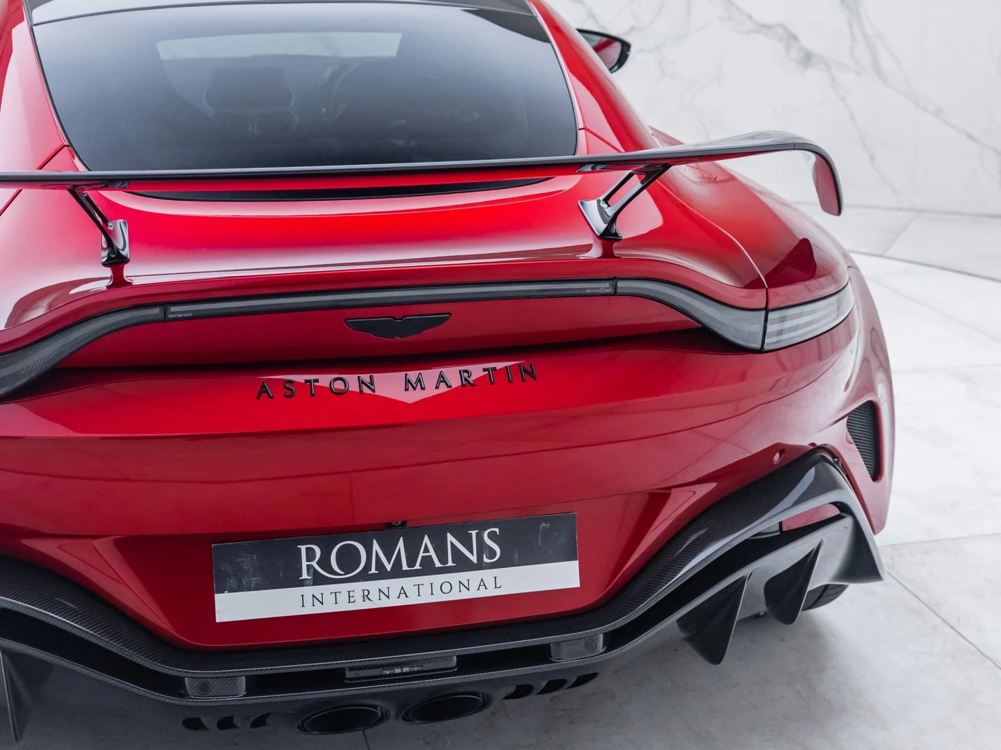 2022 Aston Martin V12 Vantage (2022), 17/20