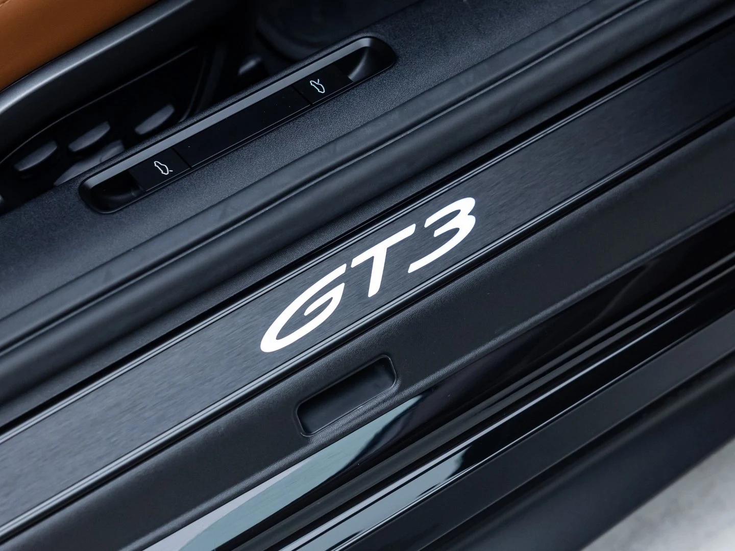 2025 Porsche 911 (992.2) GT3 Touring, 8/20