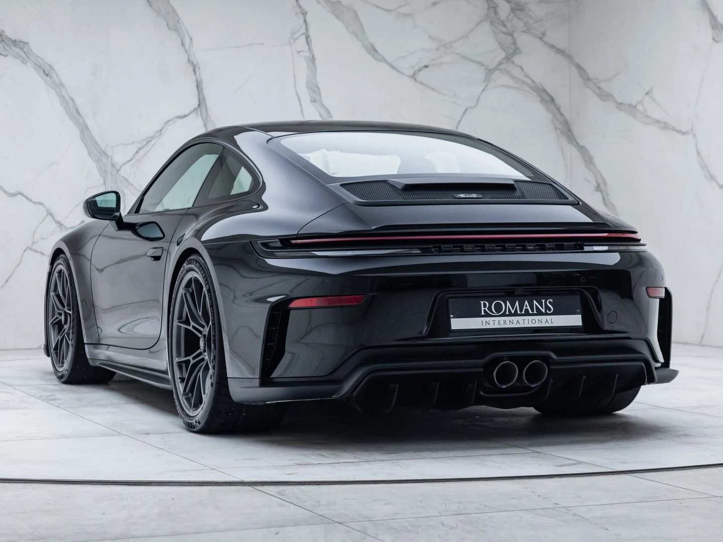 2025 Porsche 911 (992.2) GT3 Touring, 19/20