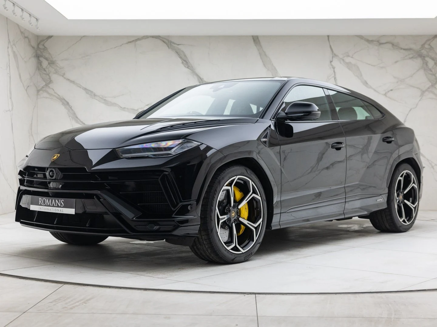 2023 Lamborghini Urus S, 2/20