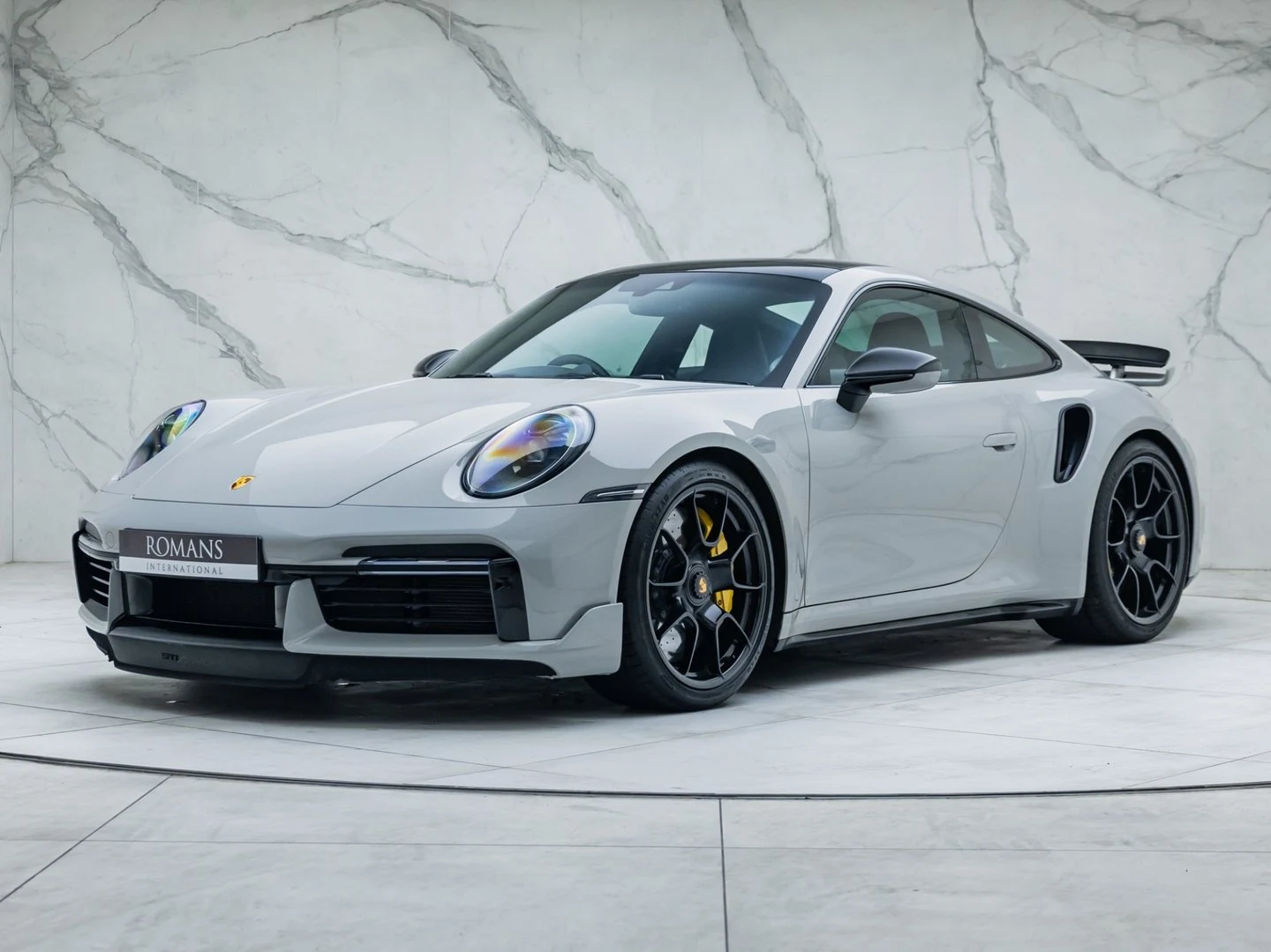 2021 Porsche 911 (992) Turbo S, 18/20