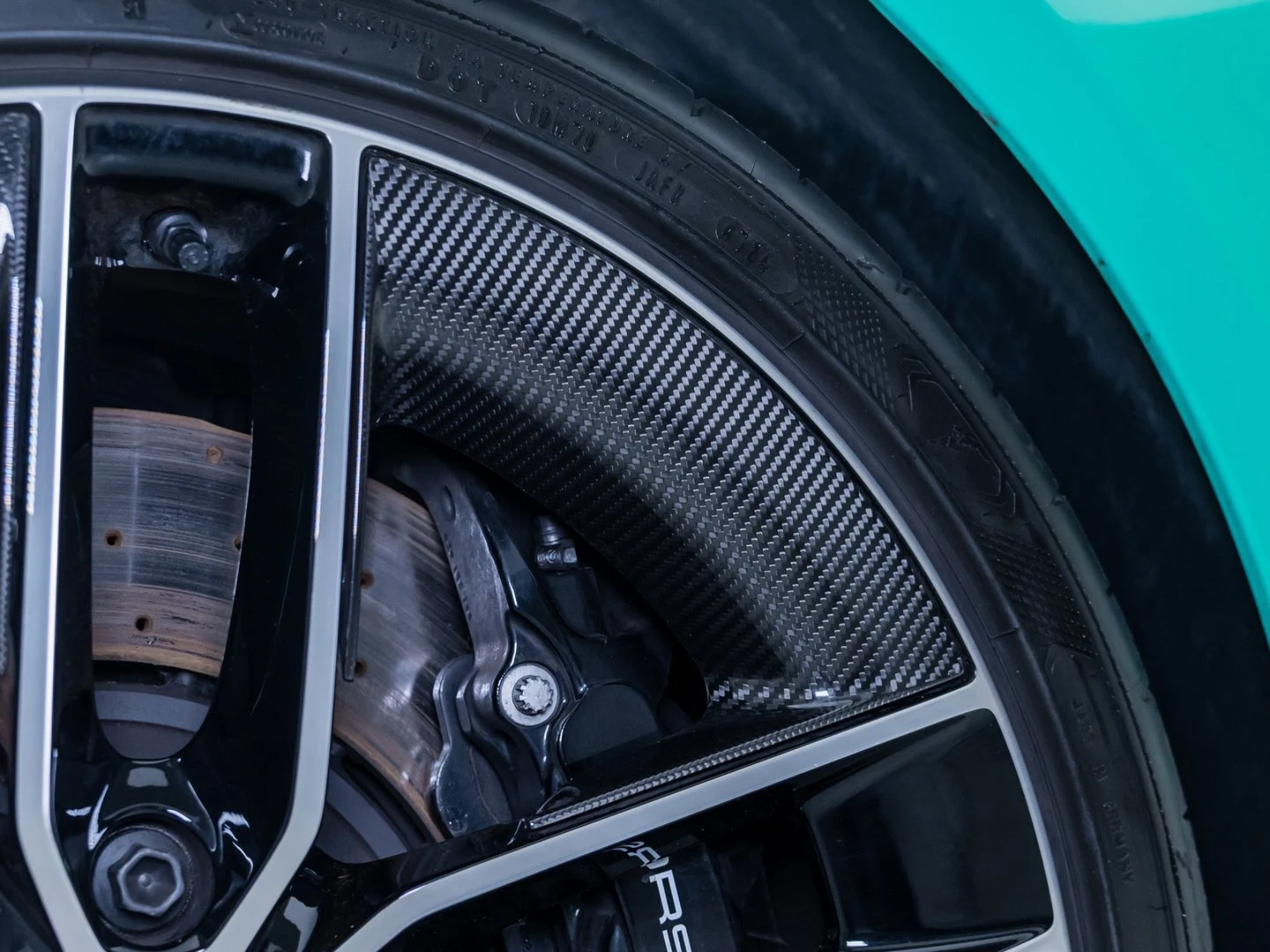 2025 Porsche 911 (992.2) Carrera GTS, 3/20
