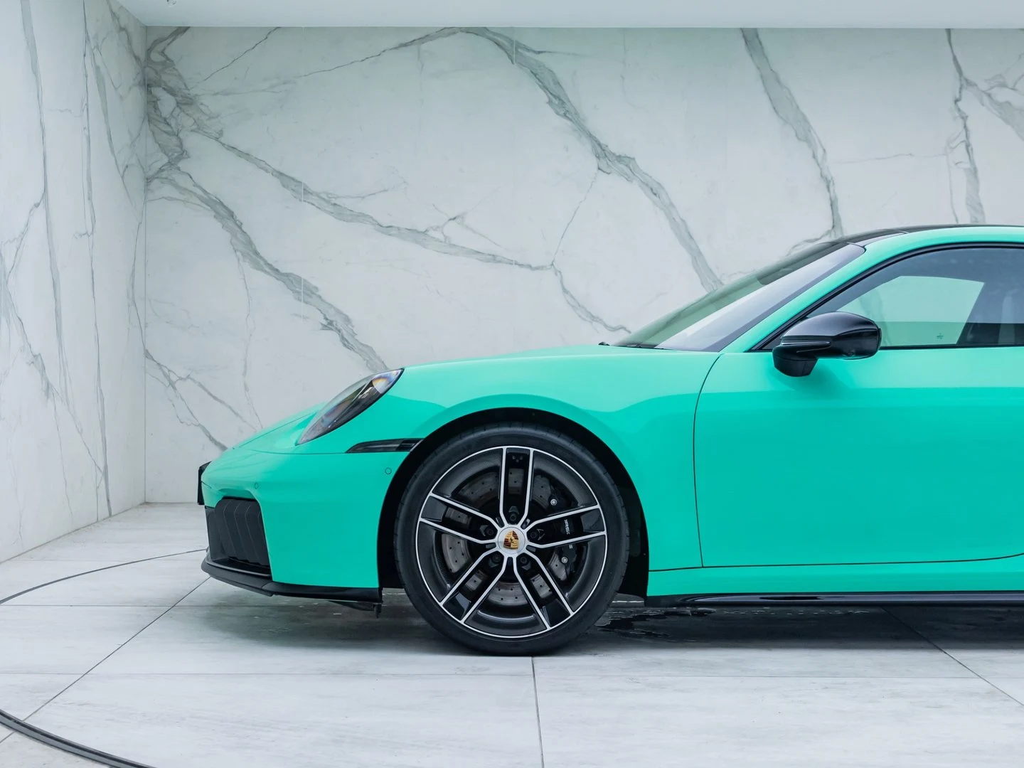 2025 Porsche 911 (992.2) Carrera GTS, 6/20