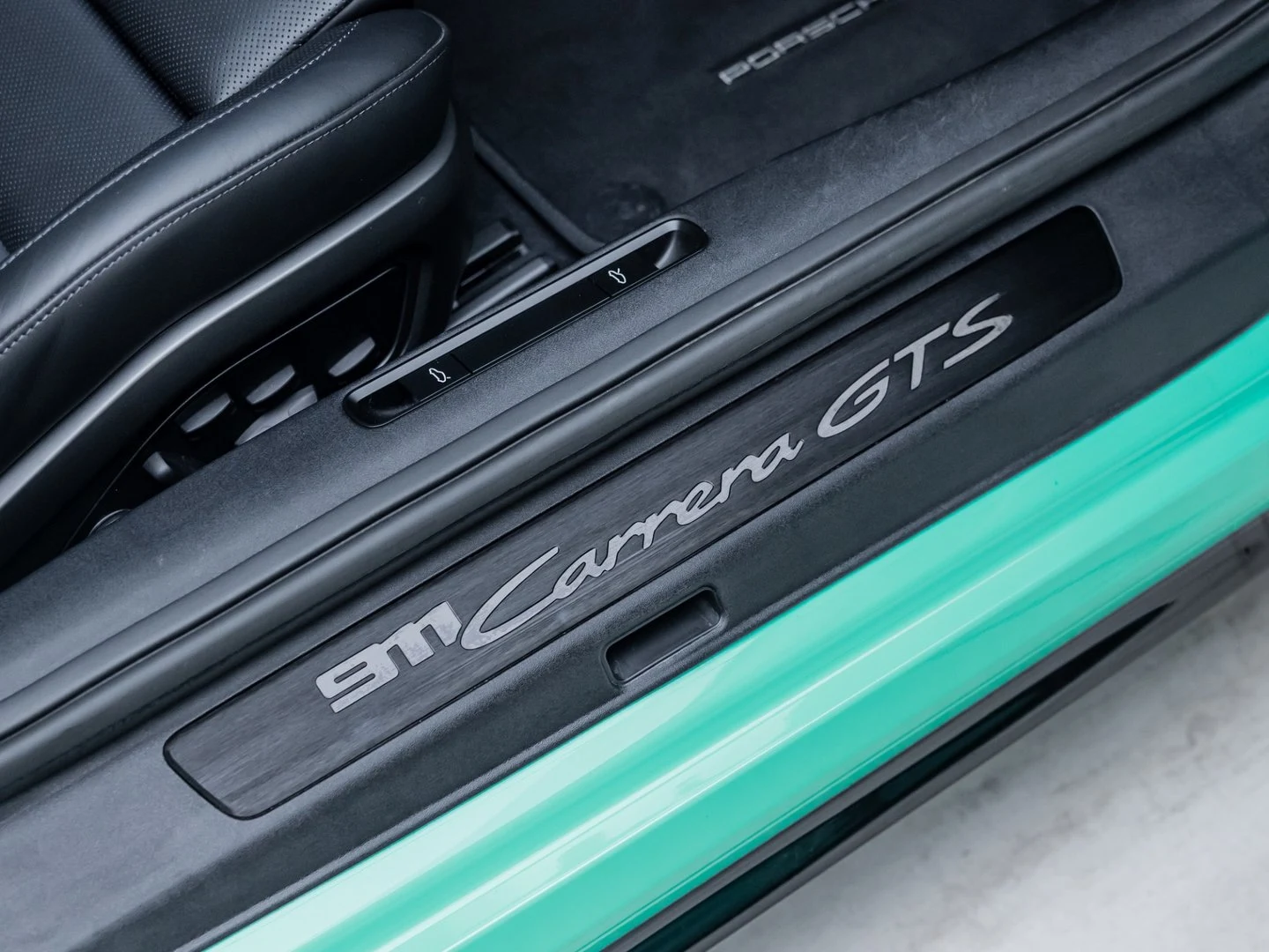 2025 Porsche 911 (992.2) Carrera GTS, 19/20