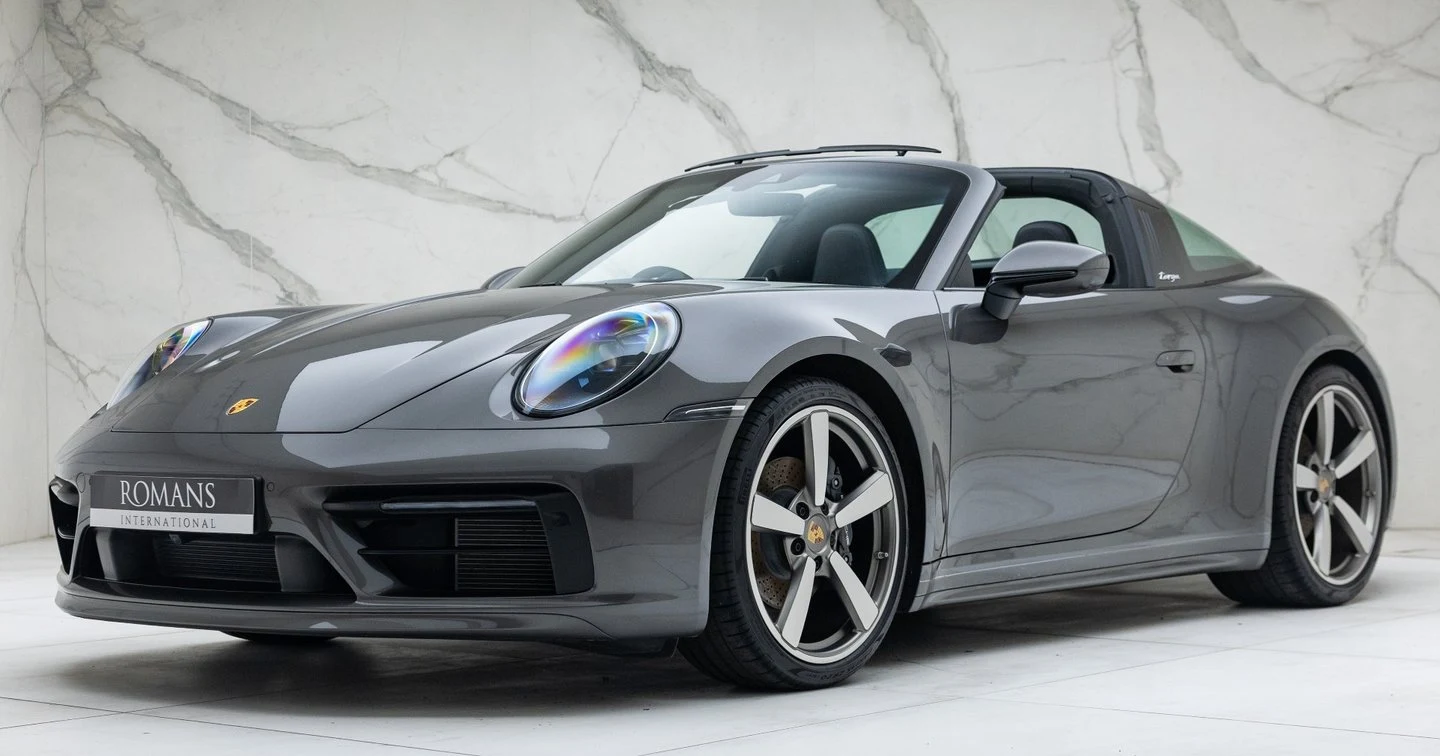 Porsche 911 (992) Targa 4 · Agate Grey · Romans International