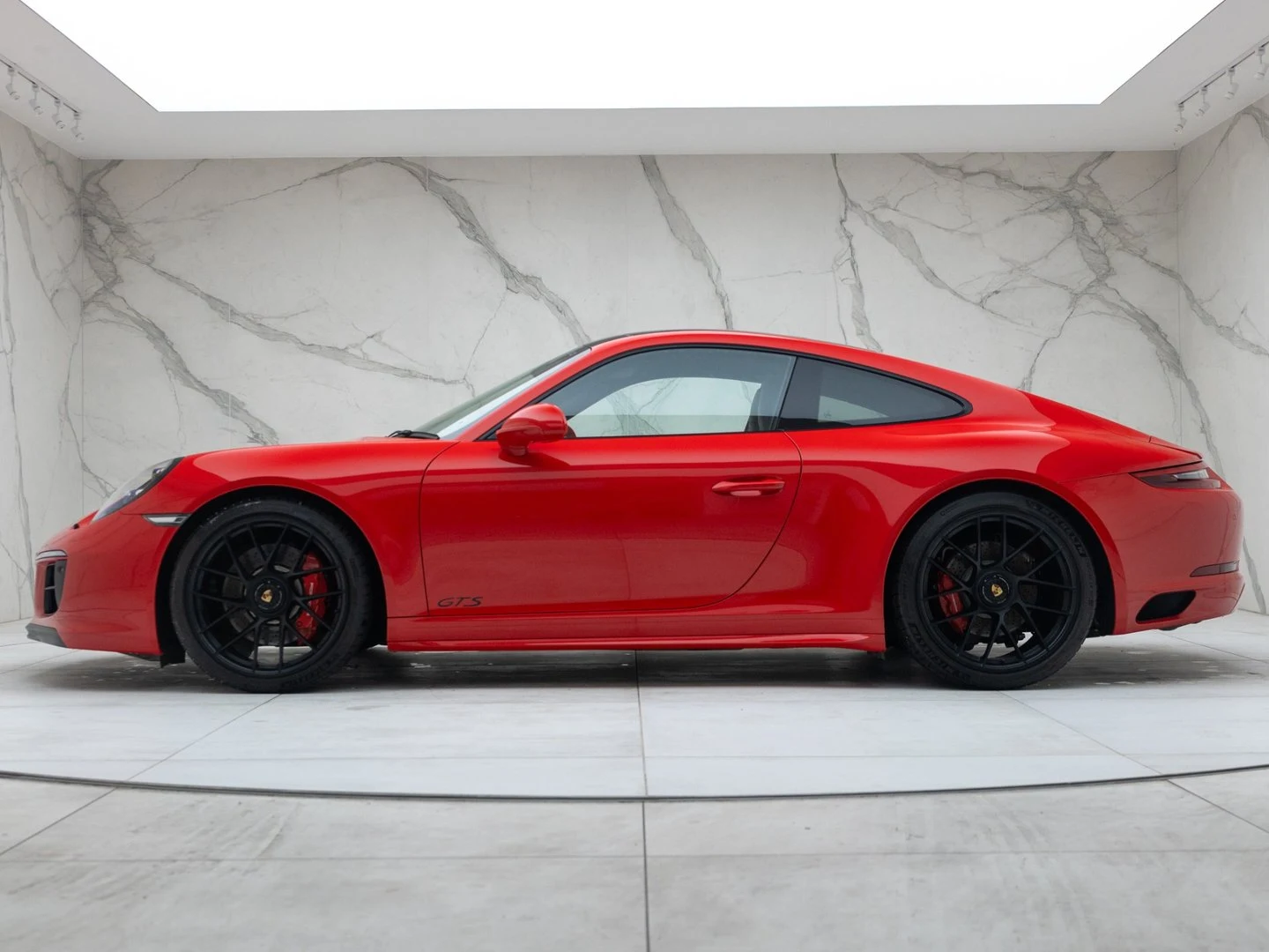 2018 Porsche 911 (991.2) Carrera 4 GTS, 6/20