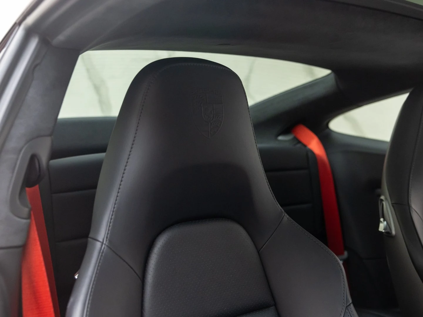 2018 Porsche 911 (991.2) Carrera 4 GTS, 18/20