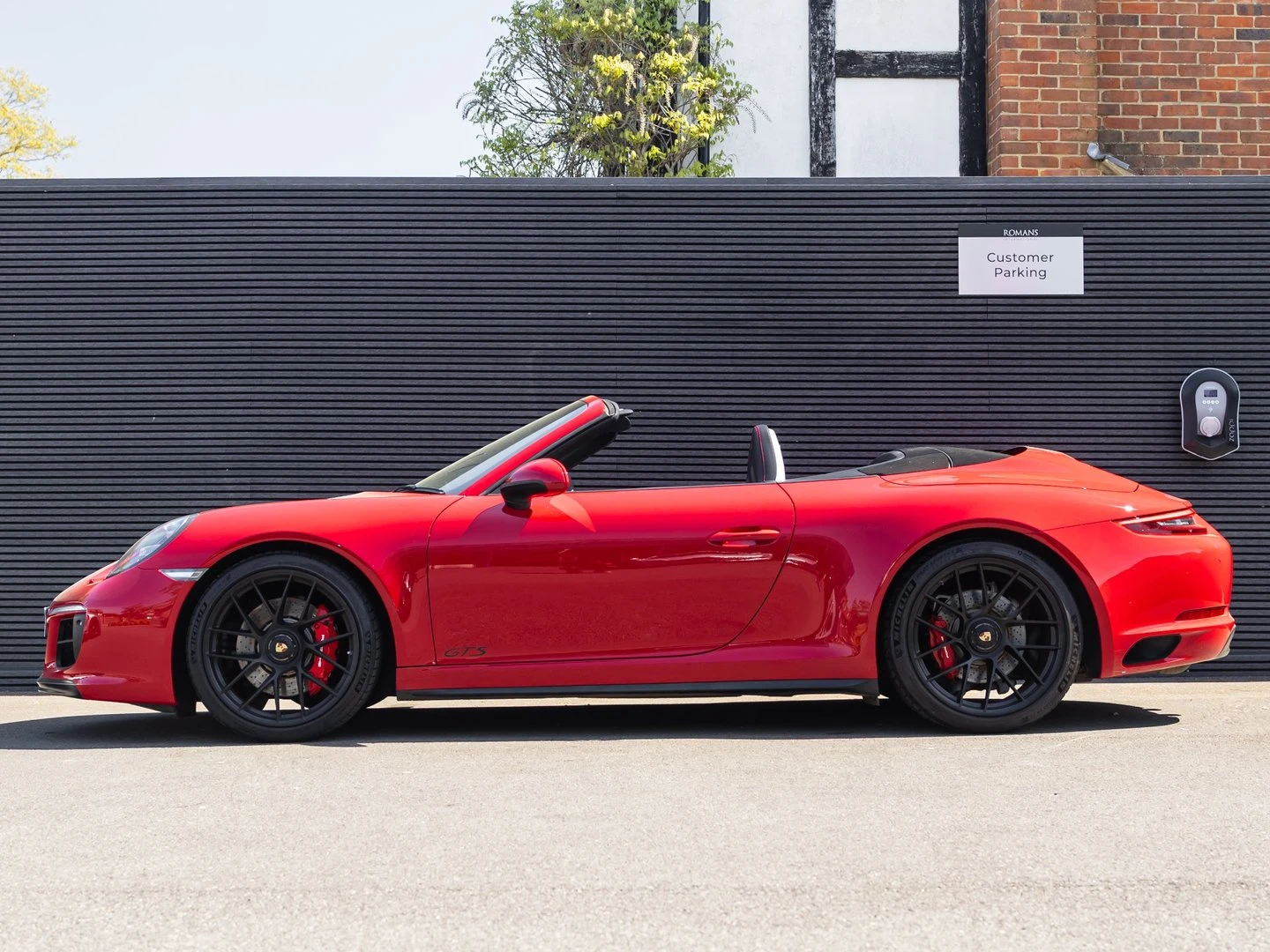 2018 Porsche 911 (991.2) Carrera GTS Cabriolet, 2/20